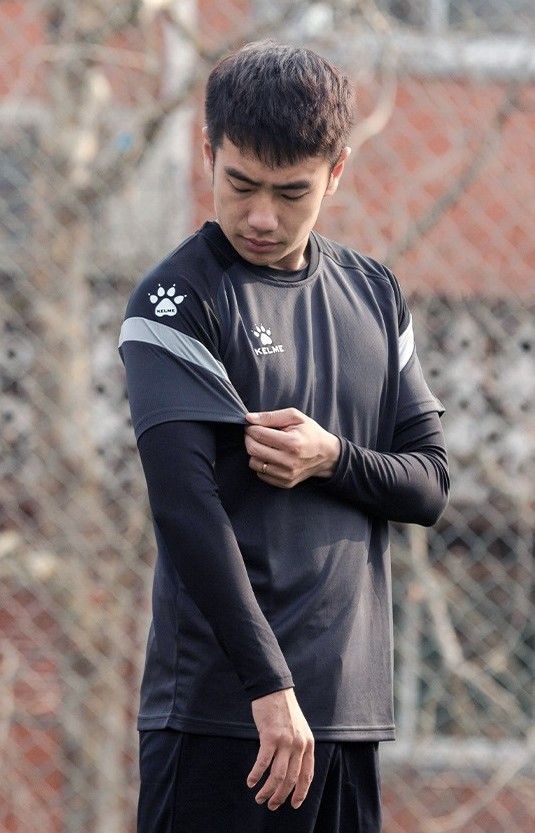 

Футболка Kelme WARRIOR темно-серо-черная XS 8151ZB1007.9201