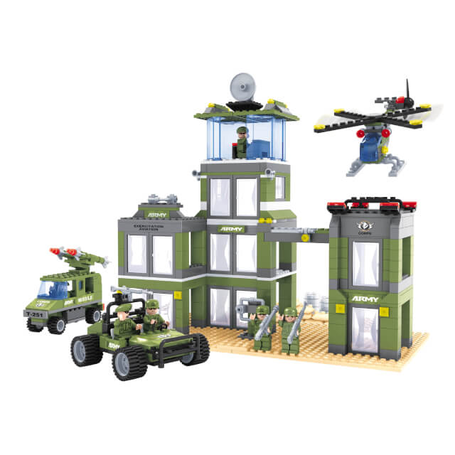 

Конструктор Ausini Военная база с транспортом 550 деталей 22801 A-Toys (22801)