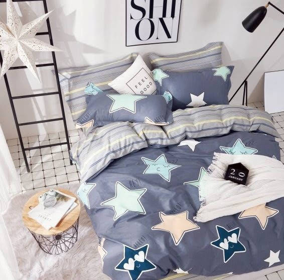 

Постельное белье комплект из Бязи "Звезды HELLO серые". Размер Полуторный, для Стандартной подушки (TIR_2315-464 1.5-SP)