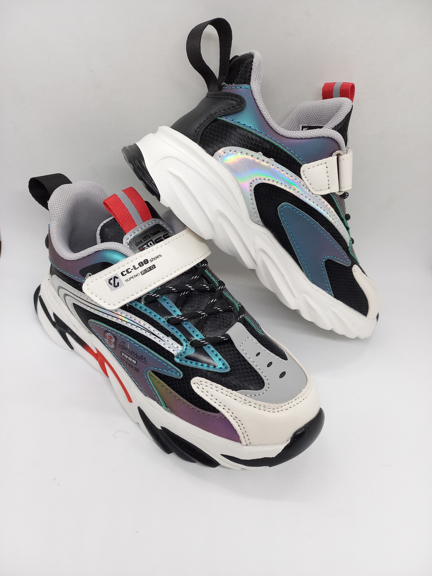 

Кроссовки на мальчика Lilin Shoes белые с черным хамелеон 37 р 23 см Km-0119