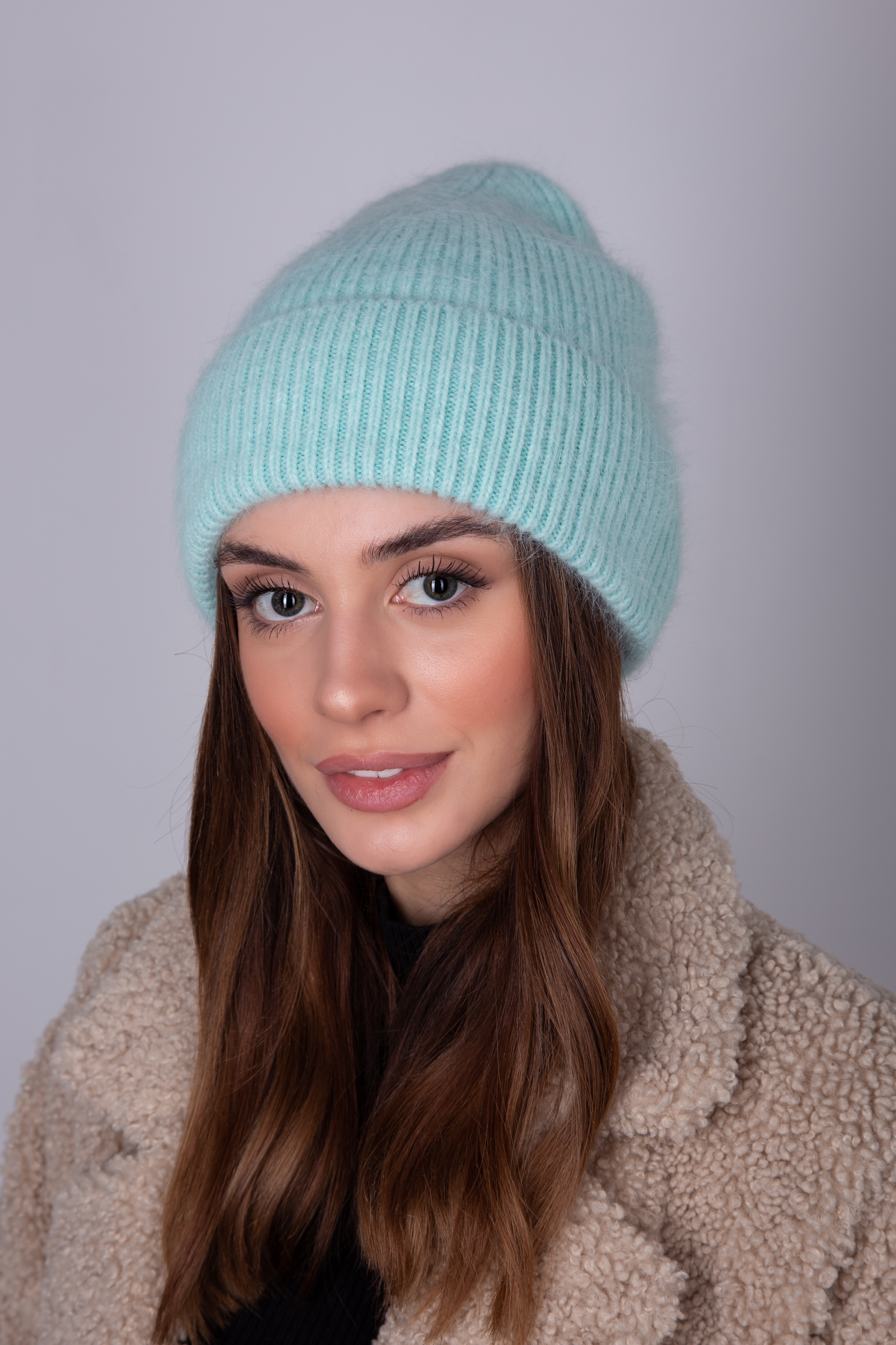 

Шапка FAMO SHP-46491 Изумрудный  (SHP-46491, Шапка FAMO SHP-46491 Изумрудный One size (SHP-46491)