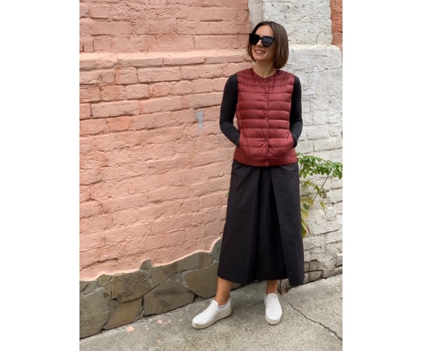 

Жилетка Uniqlo ультралегкая  бордовая 4793, Жилетка Uniqlo ультралегкая L бордовая 4793