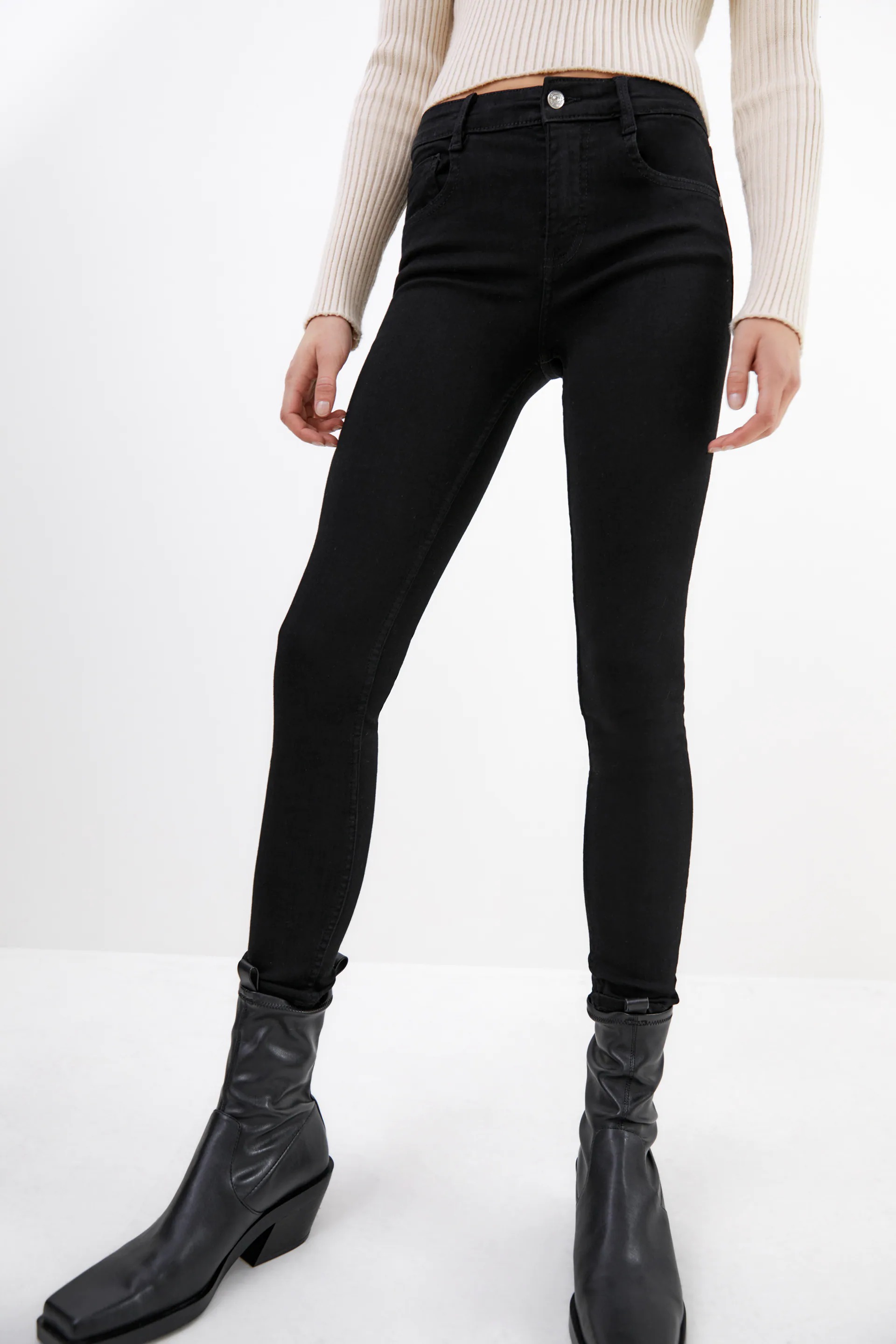 

Джинсы Zara  черный 8197052800, Джинсы Zara 36 черный 8197052800