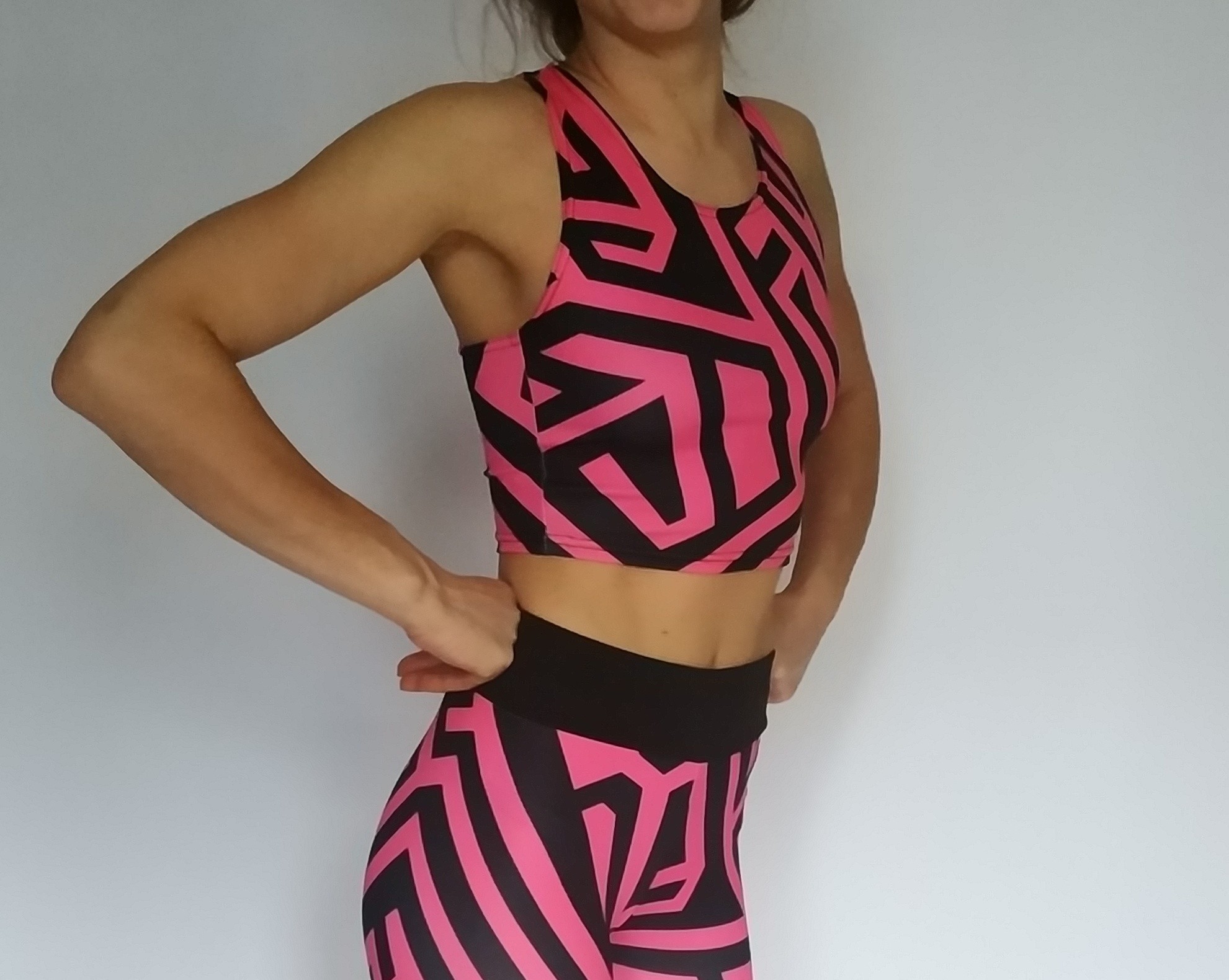

Спортивный топ PRINTFIT 35ЛР 44 Лабиринт розовый