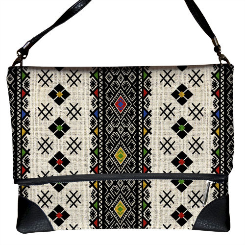 

Сумка на плечо женская Pretty Украинский орнамент Presentville 26х39 см 000171118