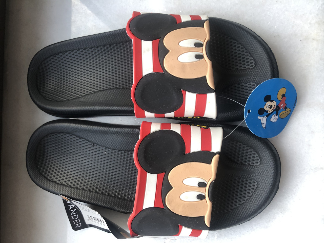 

Шлепанцы Mickey 34/35 черные 2020100344