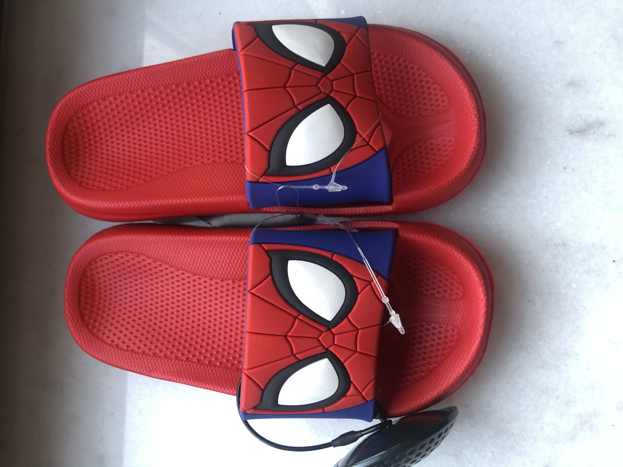 

Шлепанцы Spider man 24/25 красные 2020100350