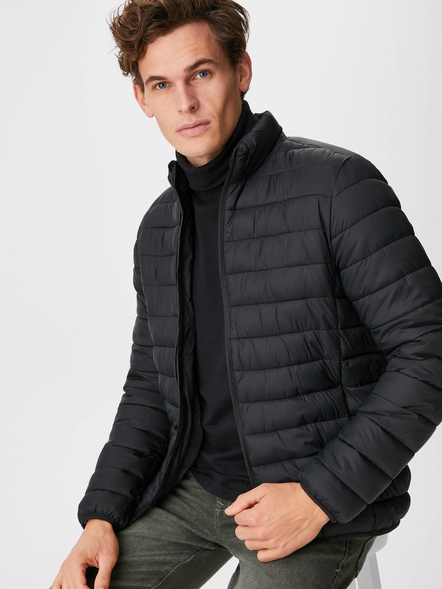 

Куртка C&A 21FW20894  Черная, Куртка C&A 21FW20894 3XL Черная