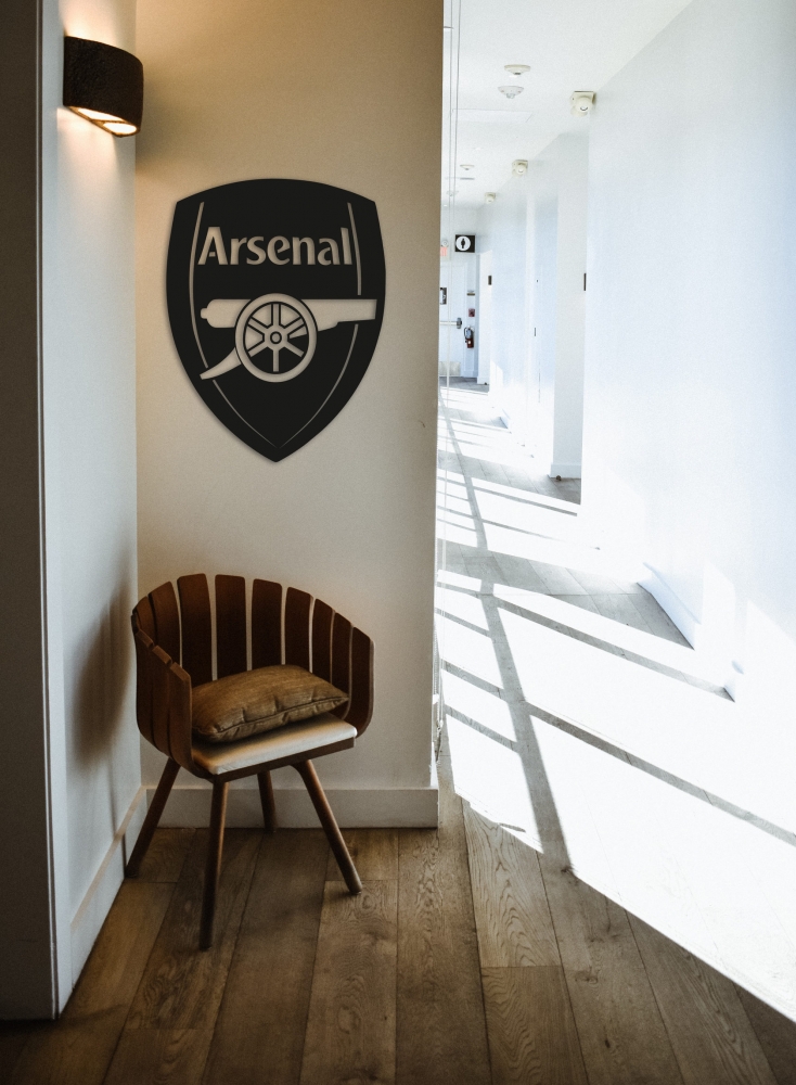 

Деревянная картина - панно Эмблемы Футбольных Клубов Arsenal 90х115 см