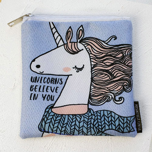 

Косметичка квадратная Basic Unicorns believe in you Presentville 16х16 см 000179824