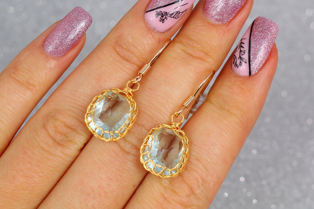 

Серьги подвески Xuping Jewelry овальный фианит в проволочной окантовке 3 см золотистые