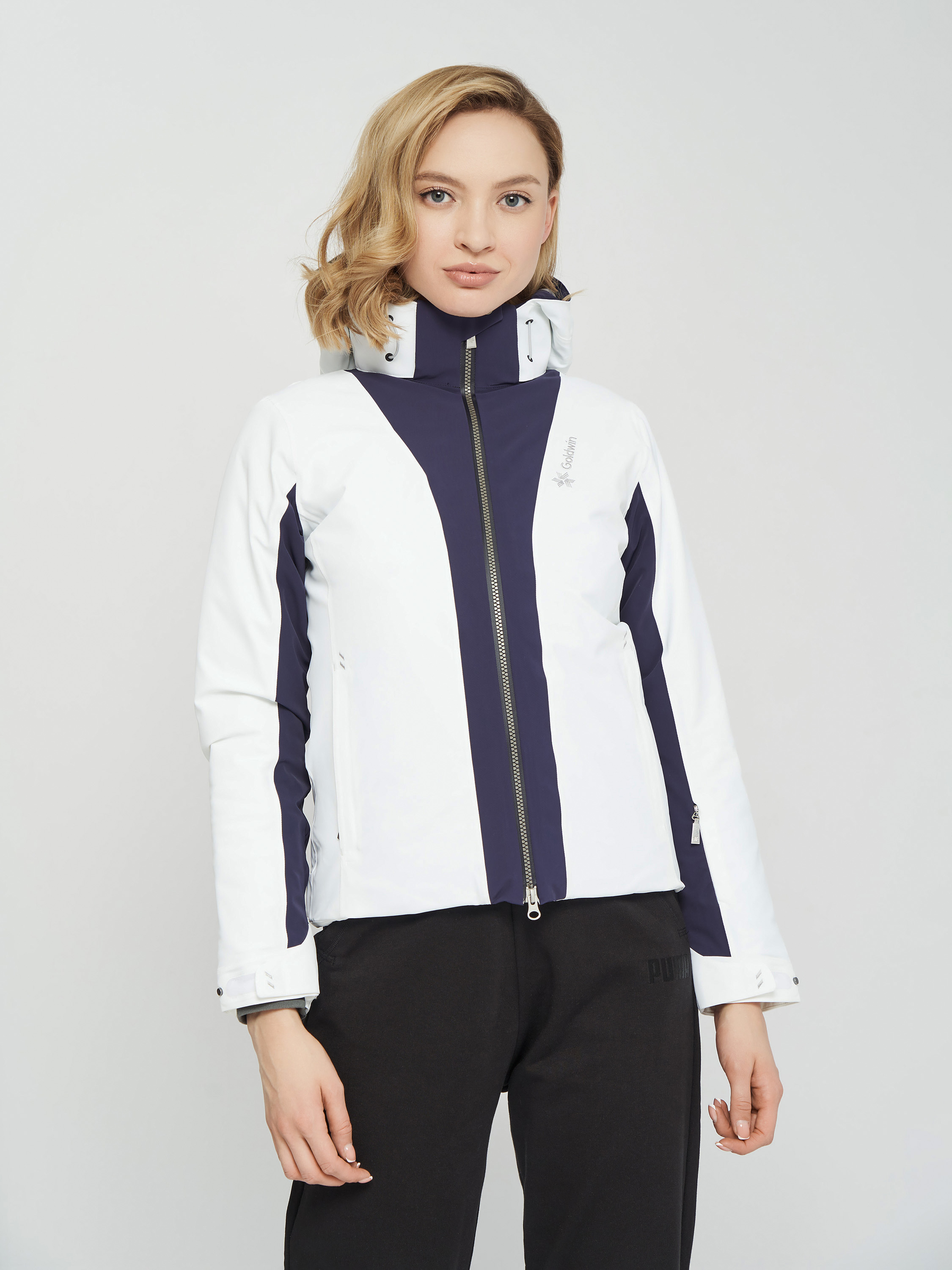 Акція на Куртка зимова коротка жіноча Goldwin Albireo Jacket GL11954XSW XS White від Rozetka
