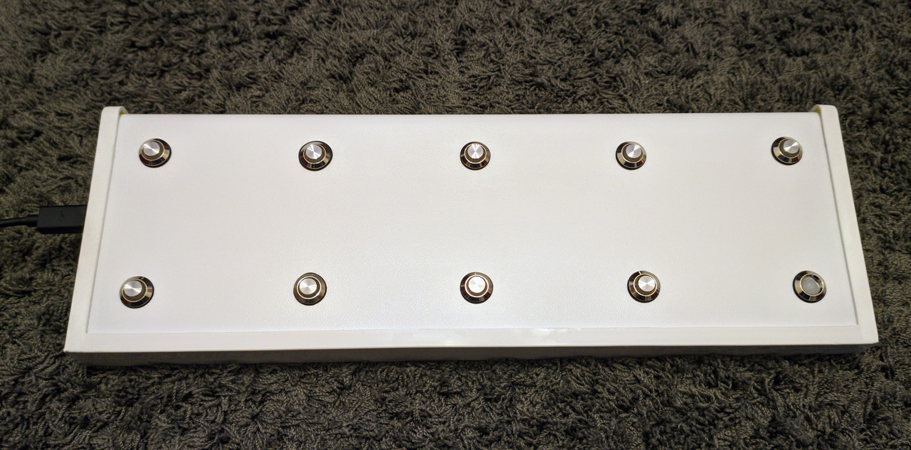 

Melatonin U09w USB midi footswitch controller на 9 кнопок с сенсорной педалью Wah DIY