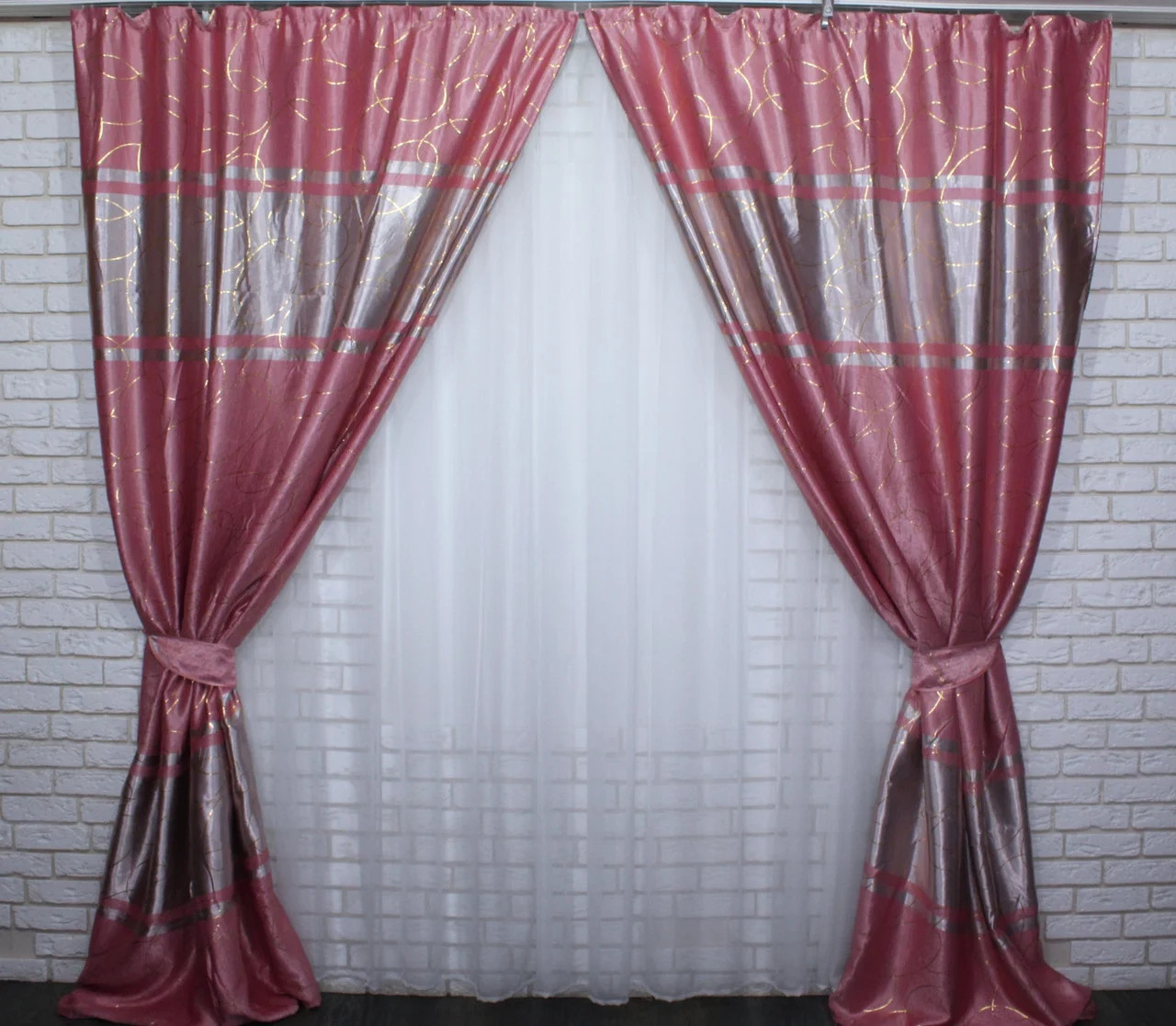 

Комплект штор Chtextil блэкаут, розовый цвет Ширина каждой шторы по 2м