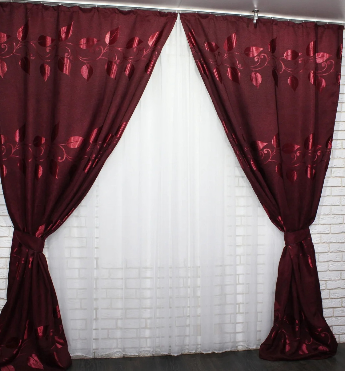 

Льняные шторы Chtextil Листья Бордовый Ширина каждой шторы по 2.5м