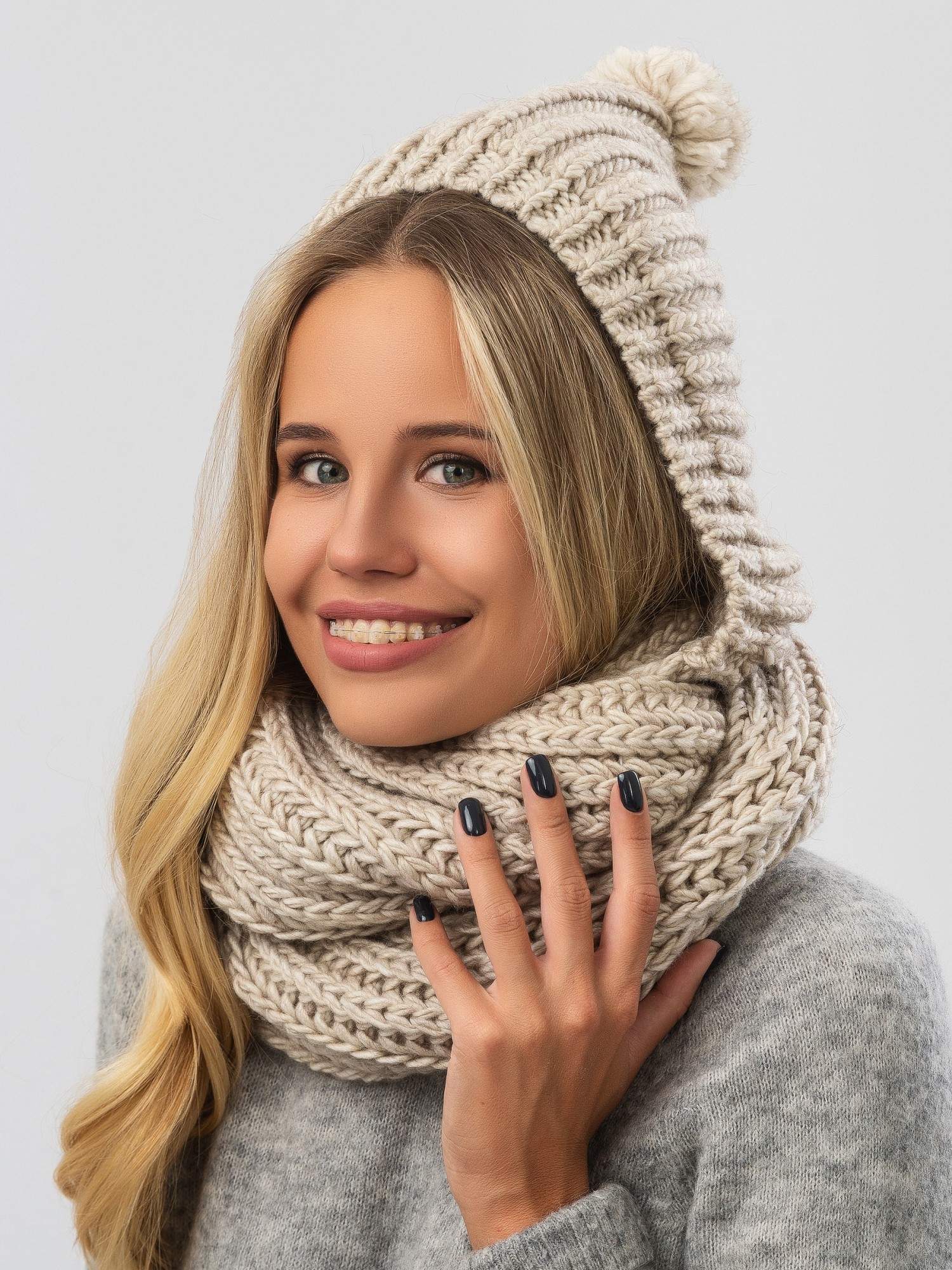 

Снуд женский с капюшоном W-Luxury 9249P-76 48х30см Бежевый