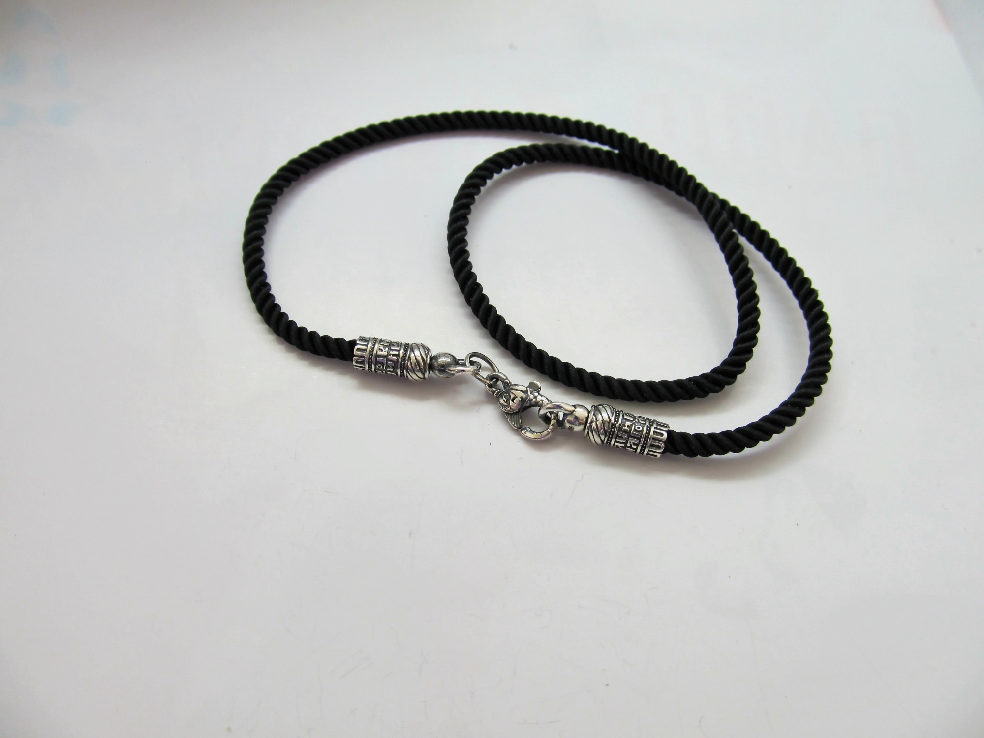 

Шнур шелковый с серебряным замком SilverArtisan 1.71133 55 размер