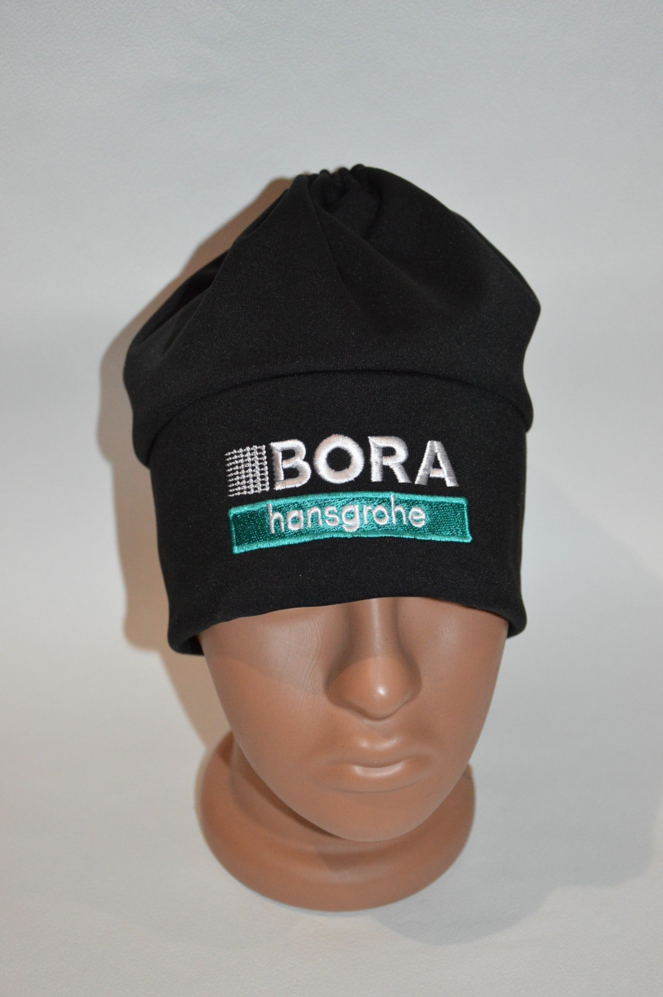 

Шапка Баф Bora Hansgrohe 2022 года черная (унисекс).