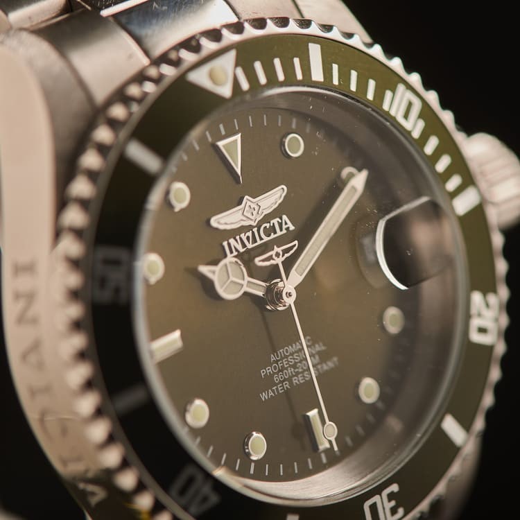 

Швейцарские мужские наручные часы Invicta Pro diver 35690
