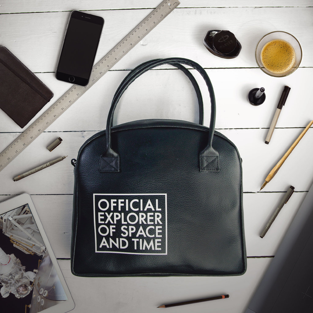 

Сумка с принтом Oxford Official explorer of space and time Presentville 32х30х9 см 000169716