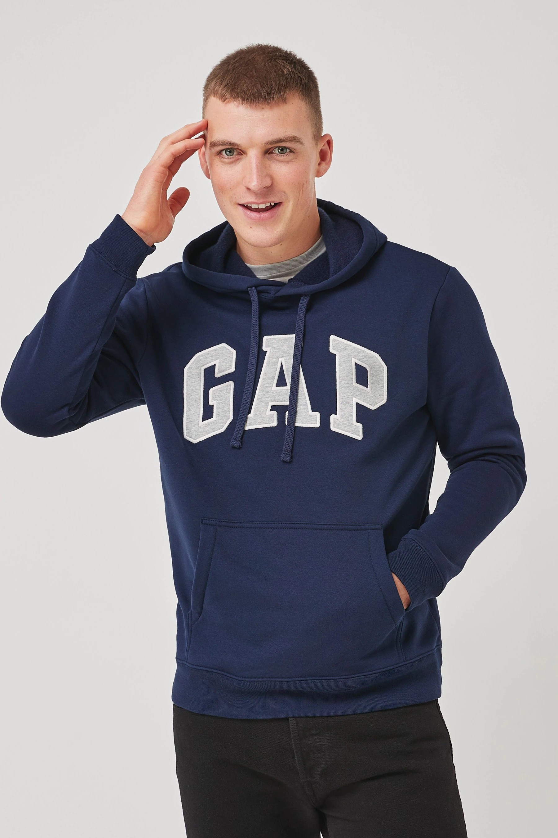 

Мужская толстовка GAP с капюшоном и карманами 1159759484 (Синий, Мужская толстовка GAP с капюшоном и карманами 1159759484 (Синий, XL)
