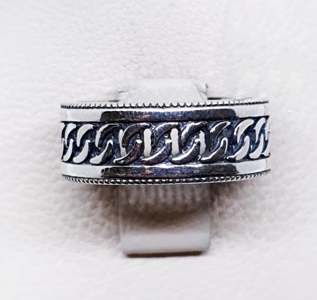 

Кольцо серебряное 17 3,9 г