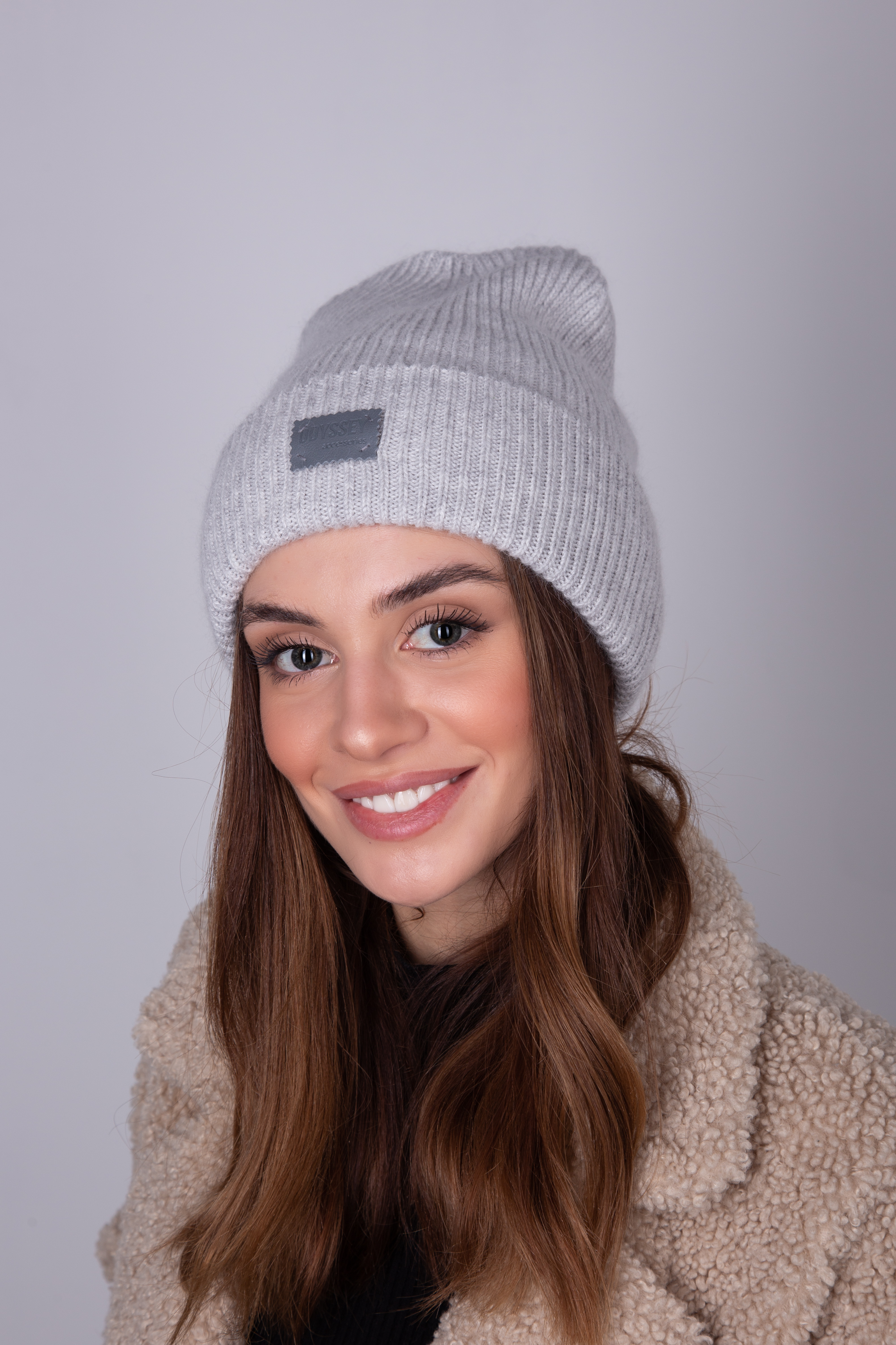 

Шапка FAMO SHP-8380 Светло-серый  (SHP-8380, Шапка FAMO SHP-8380 Светло-серый One size (SHP-8380)