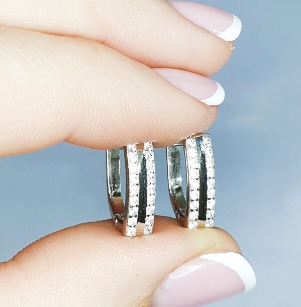 

Сережки серебряные с кубическим цирконием 1,93 г