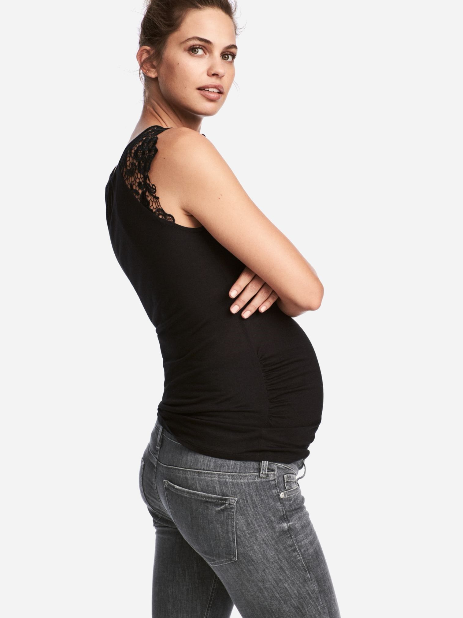 Акция на Топ жіночий для вагітних H&M 5463546RP21 XS Чорний от Rozetka