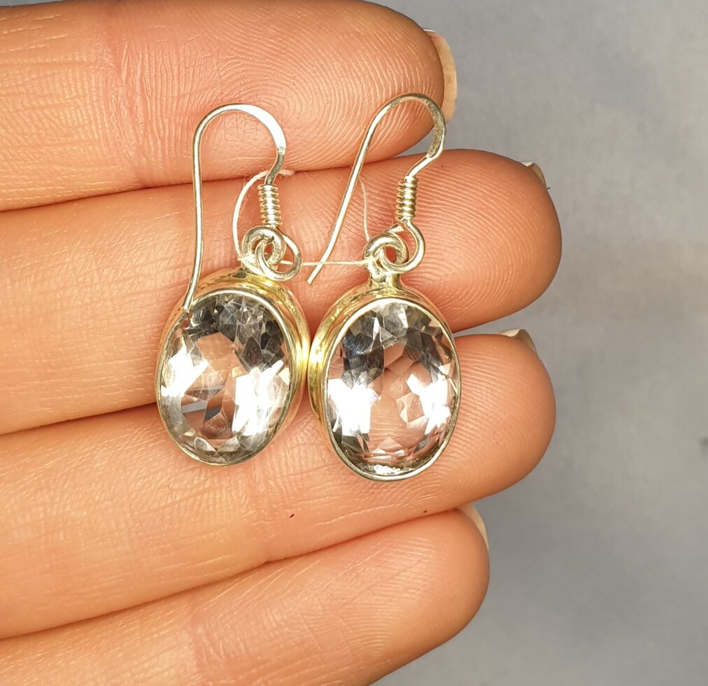 

Сережки серебряные с горным хрусталем 6,25 г