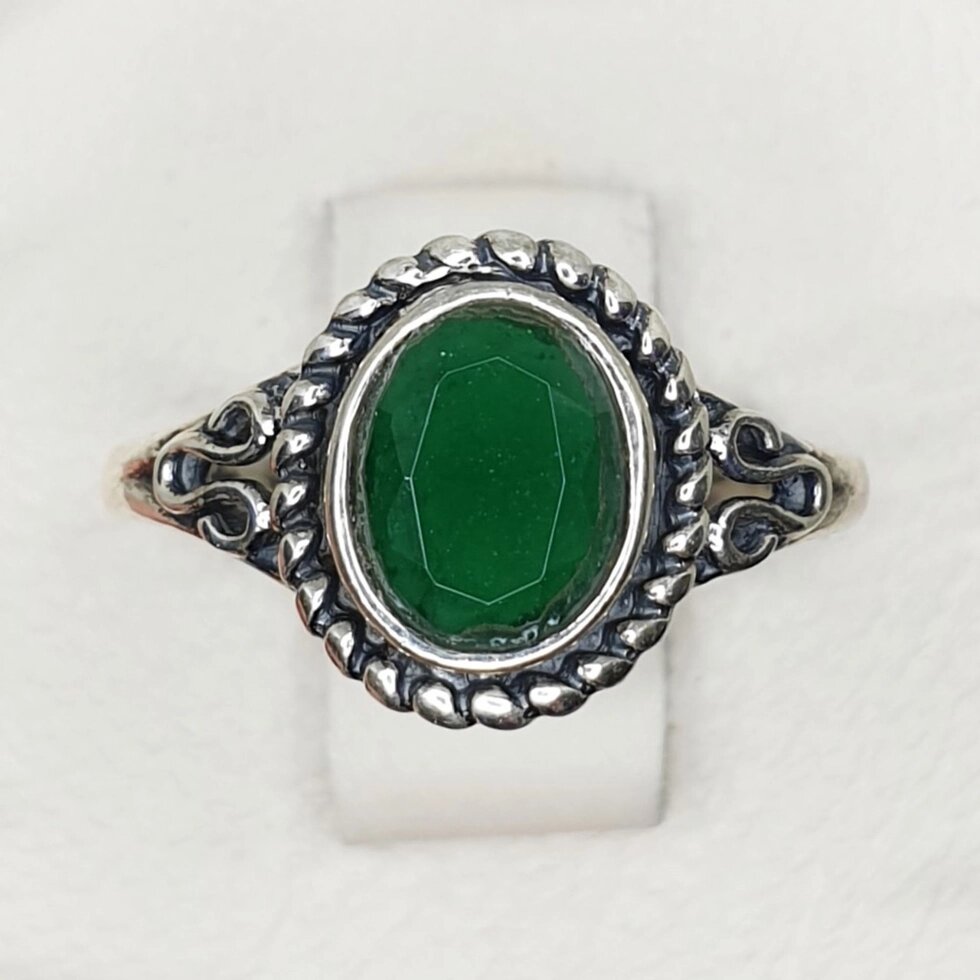 

Кольцо серебряное с изумрудом 18 2,46 г