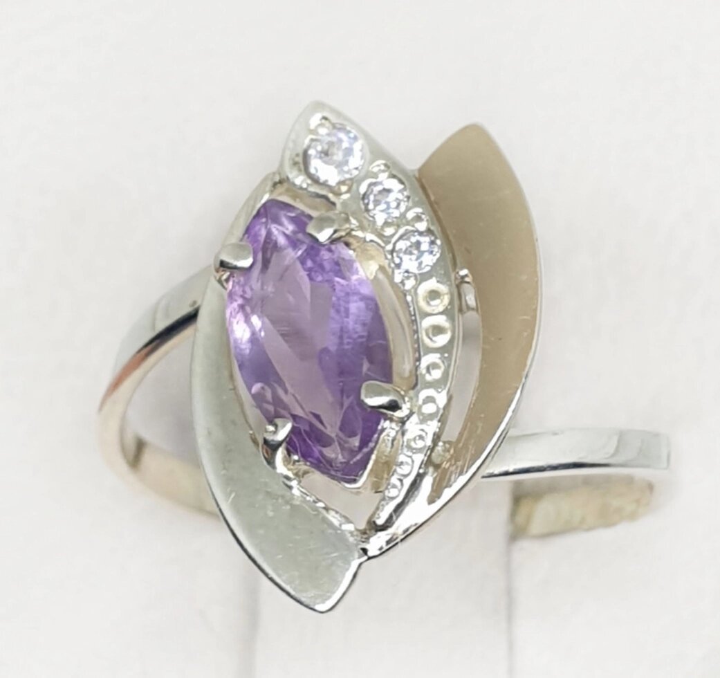 

Кольцо серебряное с аметистом 18,5 2,60 г