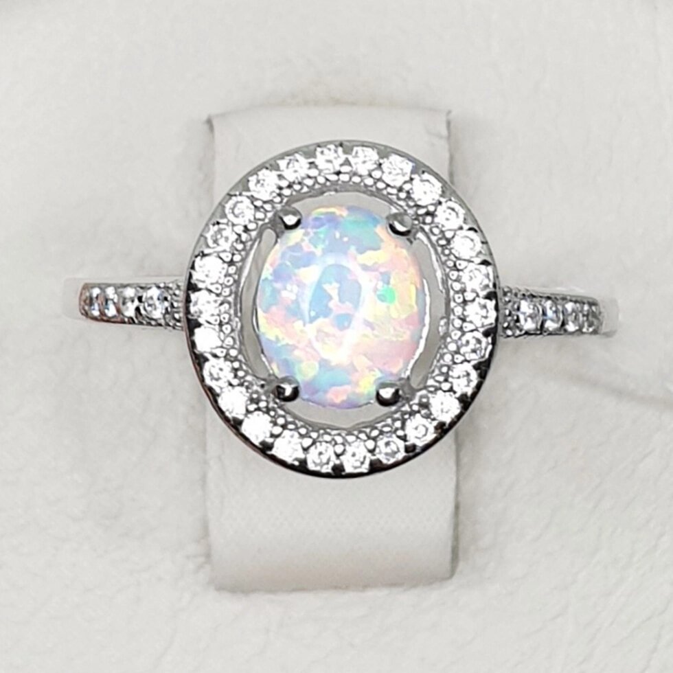 

Кольцо серебряное с опалом 18 1,88 г