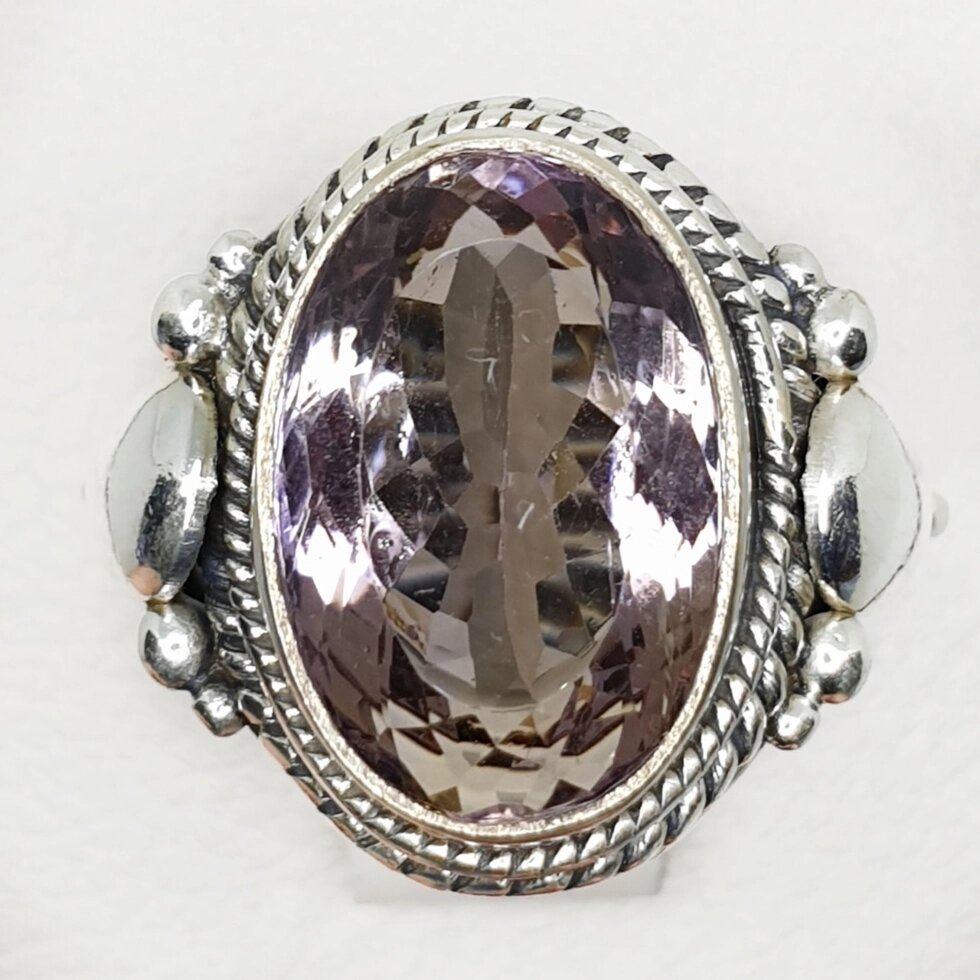 

Кольцо серебряное с аметистом 18,5 8,27 г
