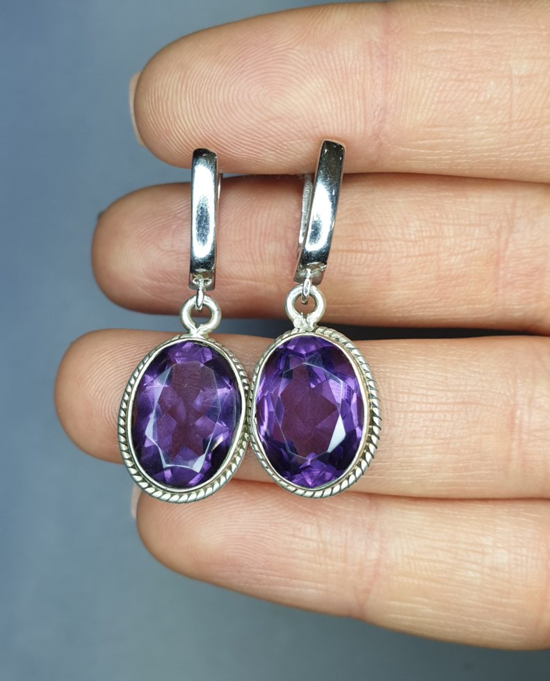 

Сережки серебряные с аметистом 9,24 г
