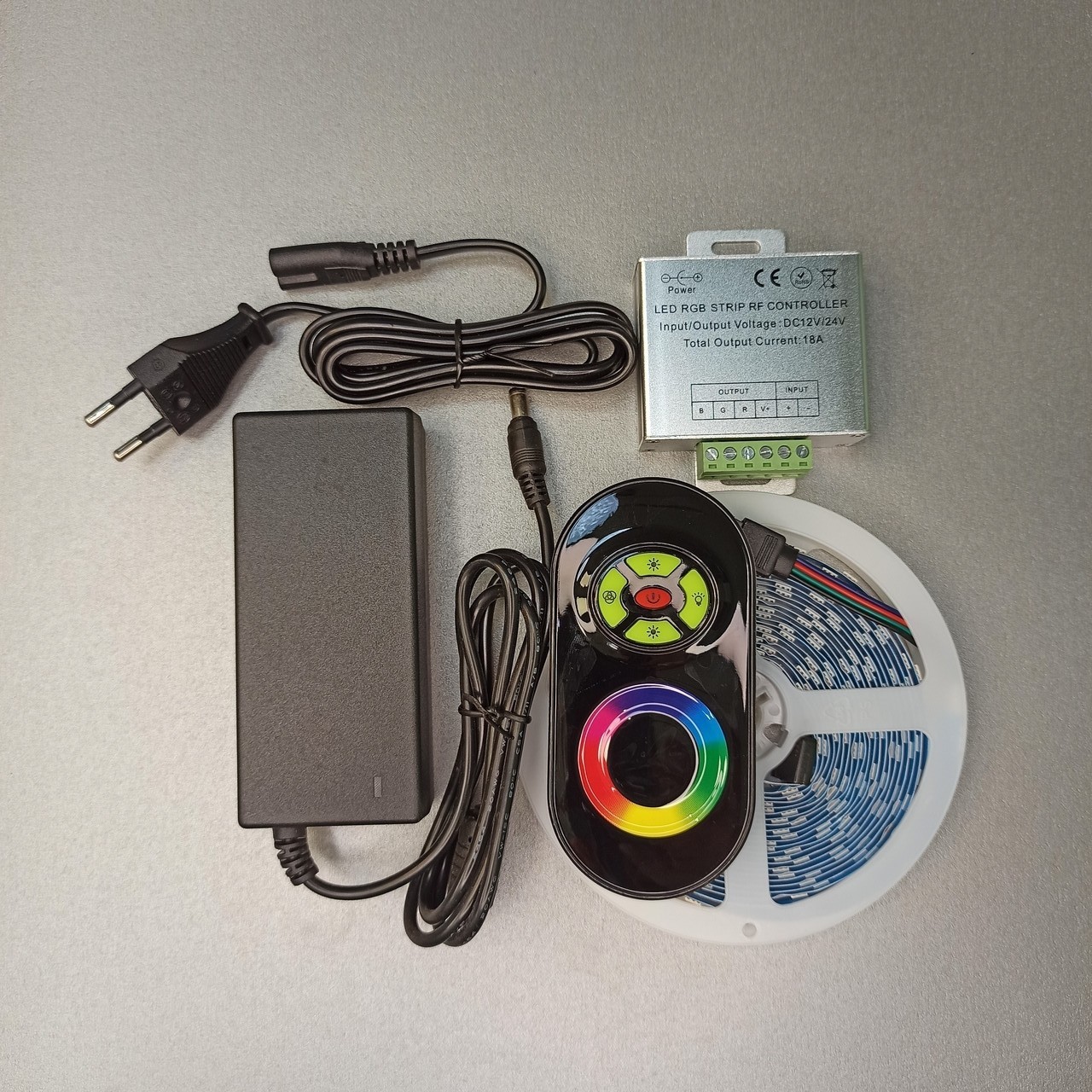 

Комплект LED лента AVT RGB 24V 5м. с регулировкой цвета радиоканал IP20 без силикона
