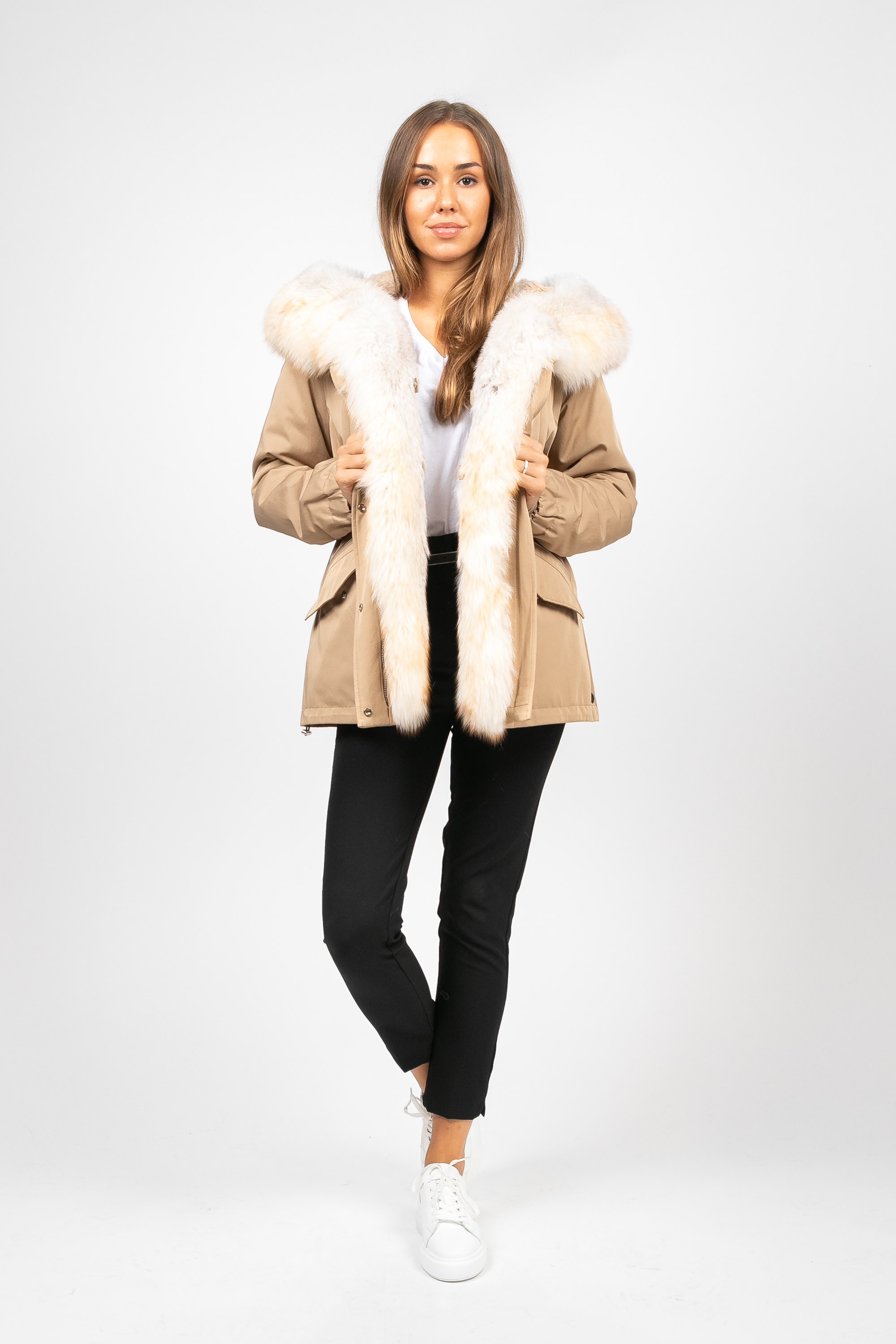 

Парка PARKA+ 02120 с тонированным мехом песца Бежевий, Парка PARKA+ 02120 с тонированным мехом песца Бежевий 44