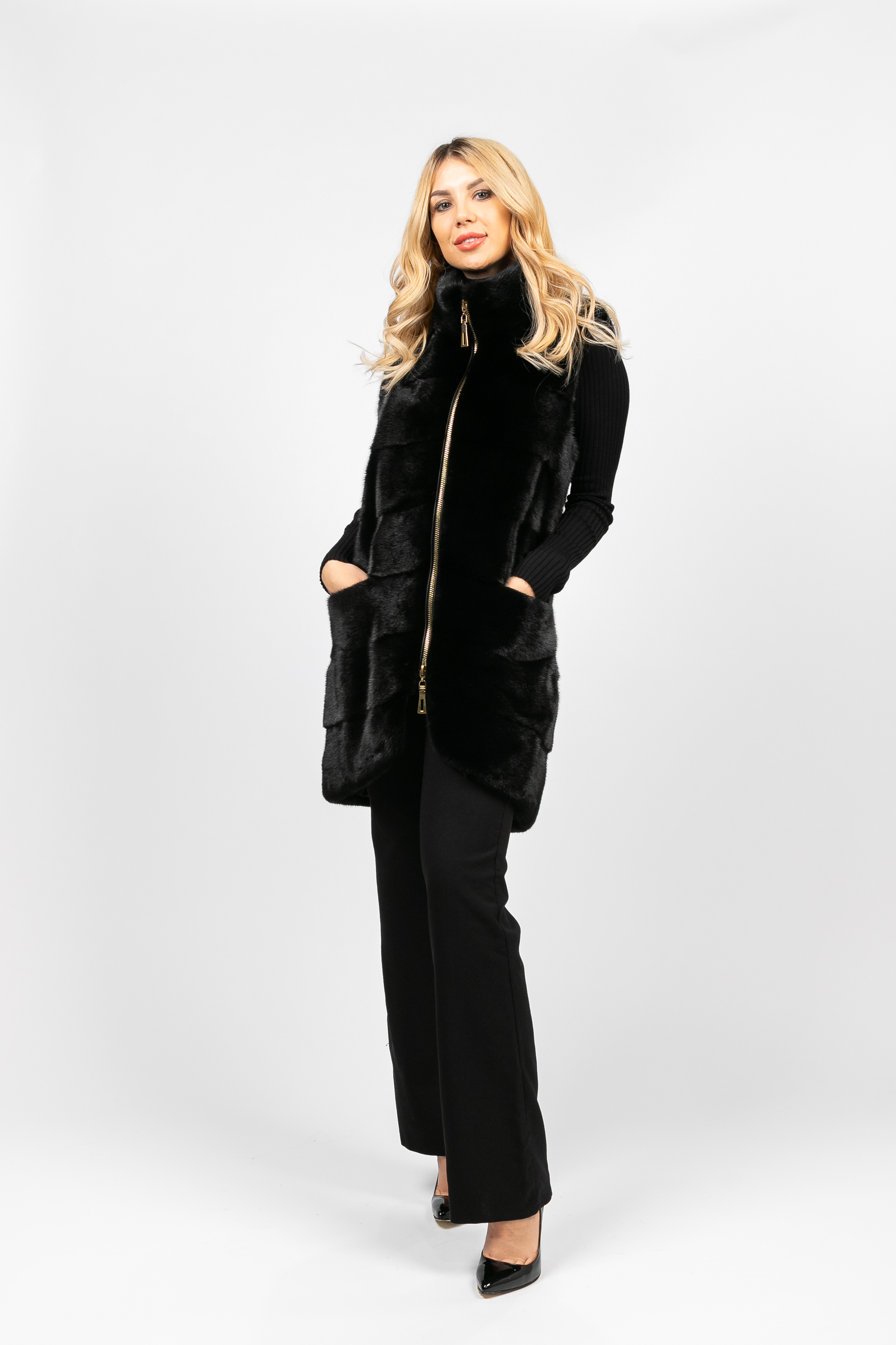 

Жилет PARKA+ 01430 из меха норки Чорний, Жилет PARKA+ 01430 из меха норки Чорний 44