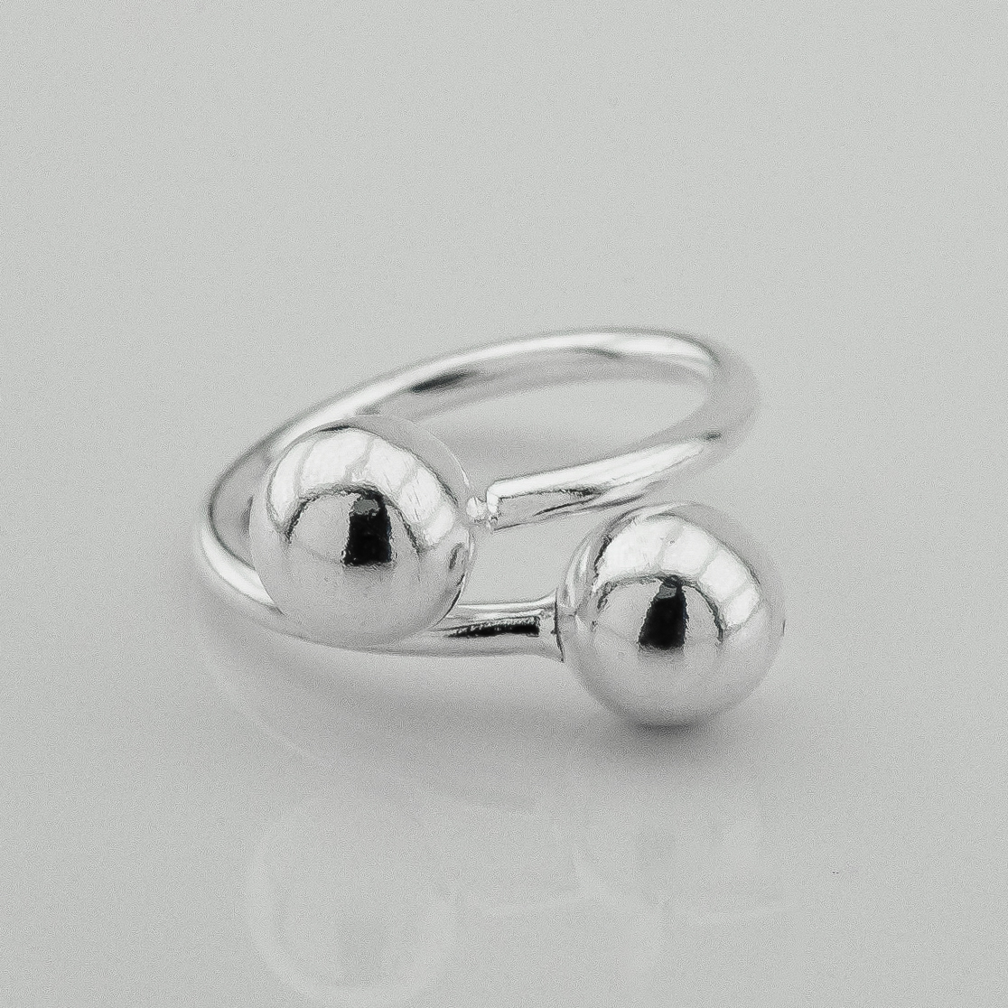 

Серебряное кольцо Шарики k111796 Диамант, 18 размер