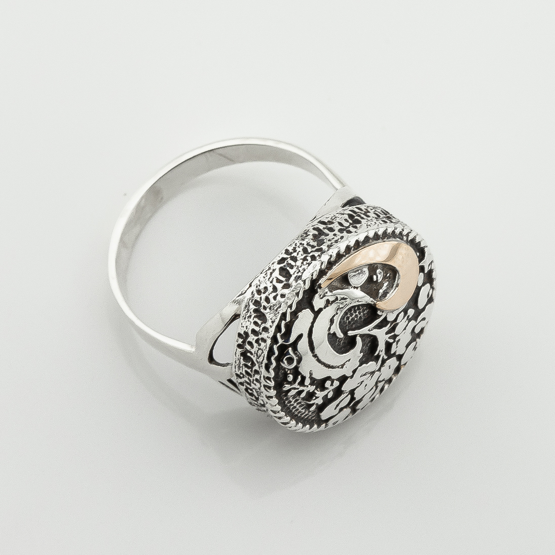 

Серебряное кольцо с золотыми накладками к405 Диамант, 18,5 размер