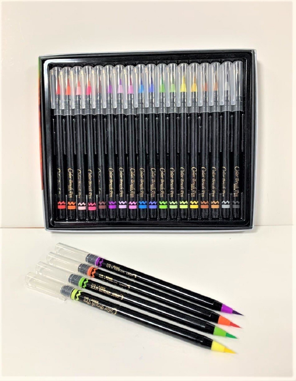 

Акварельные маркеры с кисточкой Aihao Brushpen 18цв