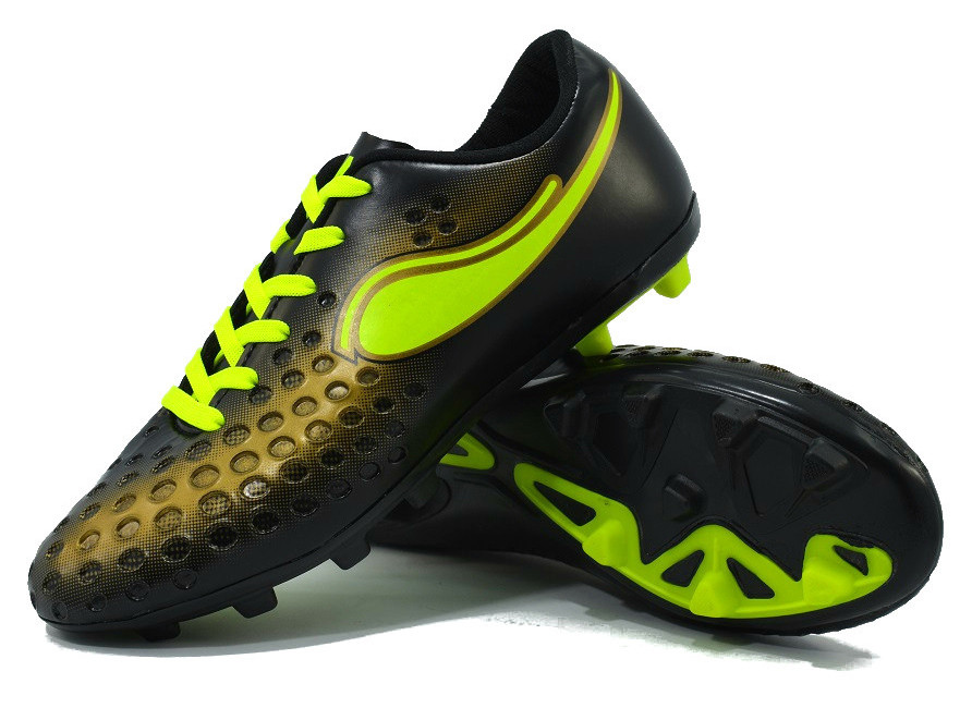 

Футбольные бутсы 39 черные Walked Sport 581-12