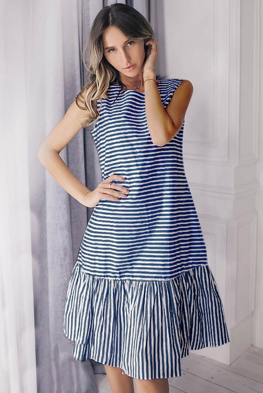 

Fashions • Платье в полоску Филиппа Fashions  голубой (Р731-лб, Fashions • Платье в полоску Филиппа Fashions 46 голубой (Р731-лб)