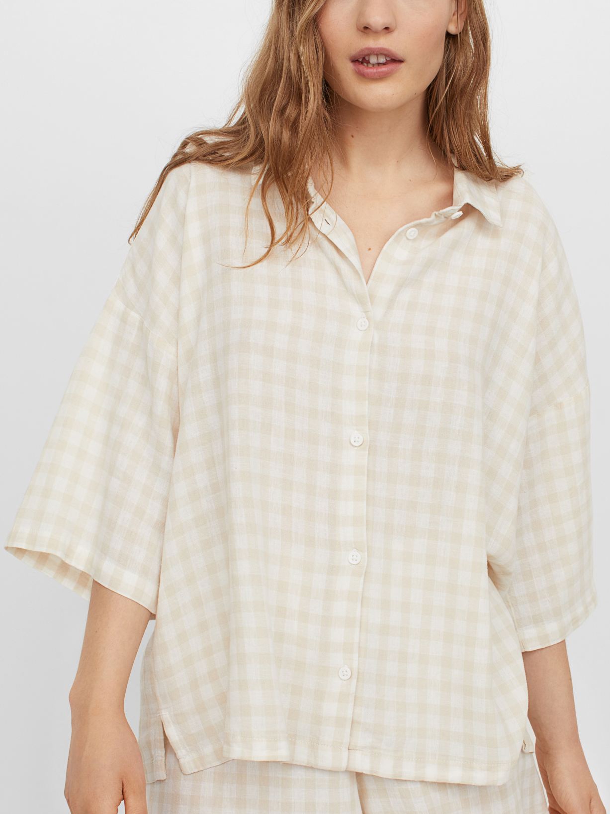 

Рубашка H&M 7429671Sabr  Светло-бежевая, Рубашка H&M 7429671Sabr L Светло-бежевая