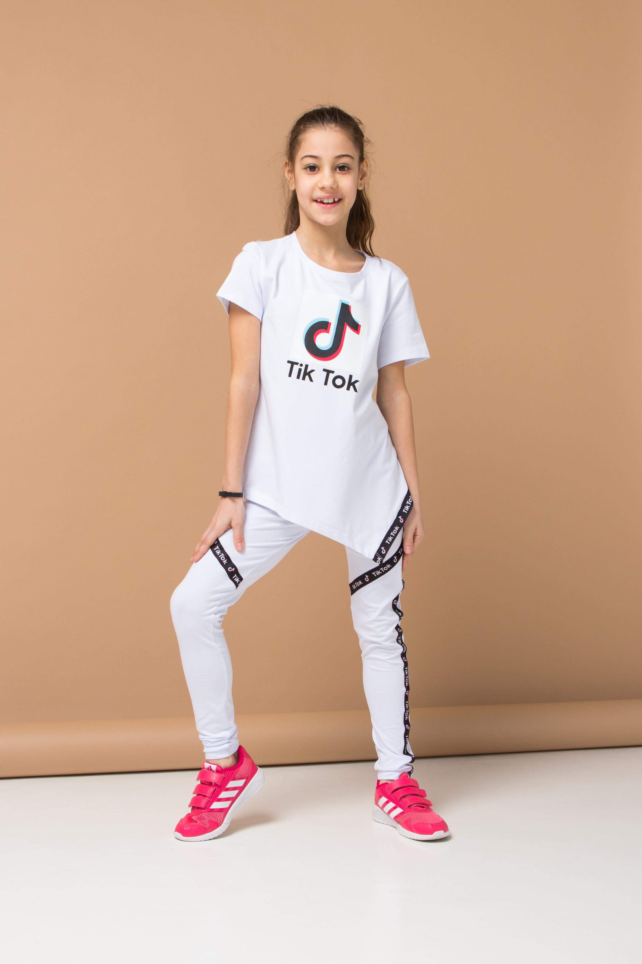 

Костюм Studio TikTok 152 см Белый (KST-G-00013)