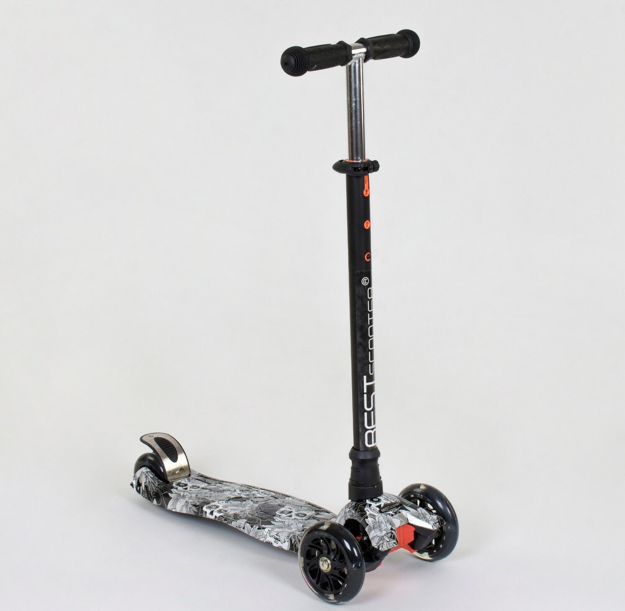 

Трехколесный Самокат 779-1320 MAXI Best Scooter пластмассовый, 4 колеса PU, Свет