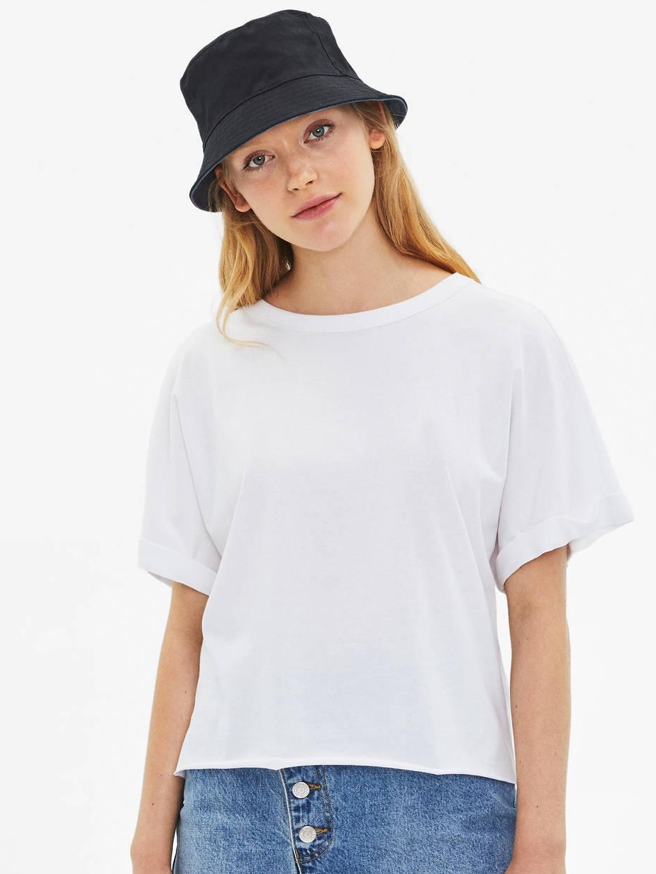 

Футболка Bershka XAZ282319MBET  Белая, Футболка Bershka XAZ282319MBET XS Белая