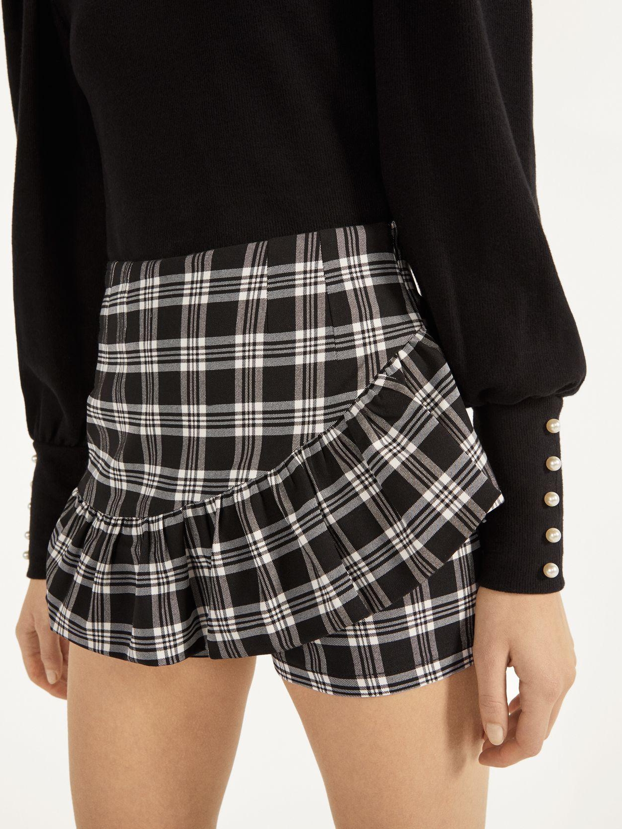 

Юбка-шорты Bershka XAZ262181IILP  Черная с белым, Юбка-шорты Bershka XAZ262181IILP 40 Черная с белым