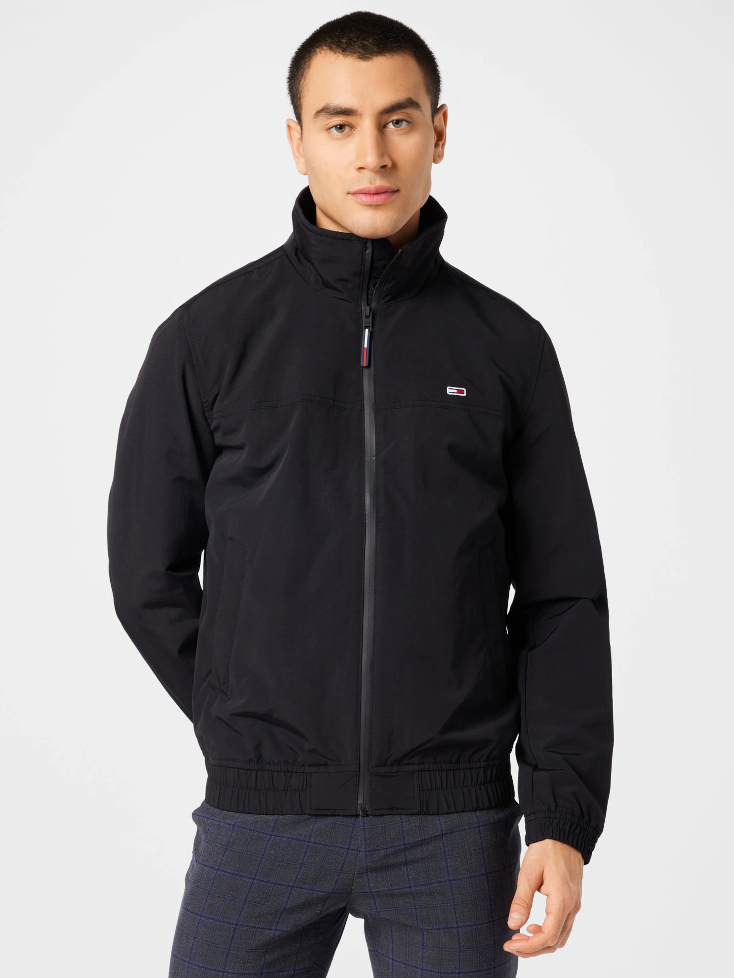 

Ветровка Tommy Hilfiger 131221/7  Черный, Ветровка Tommy Hilfiger 131221/7 L Черный