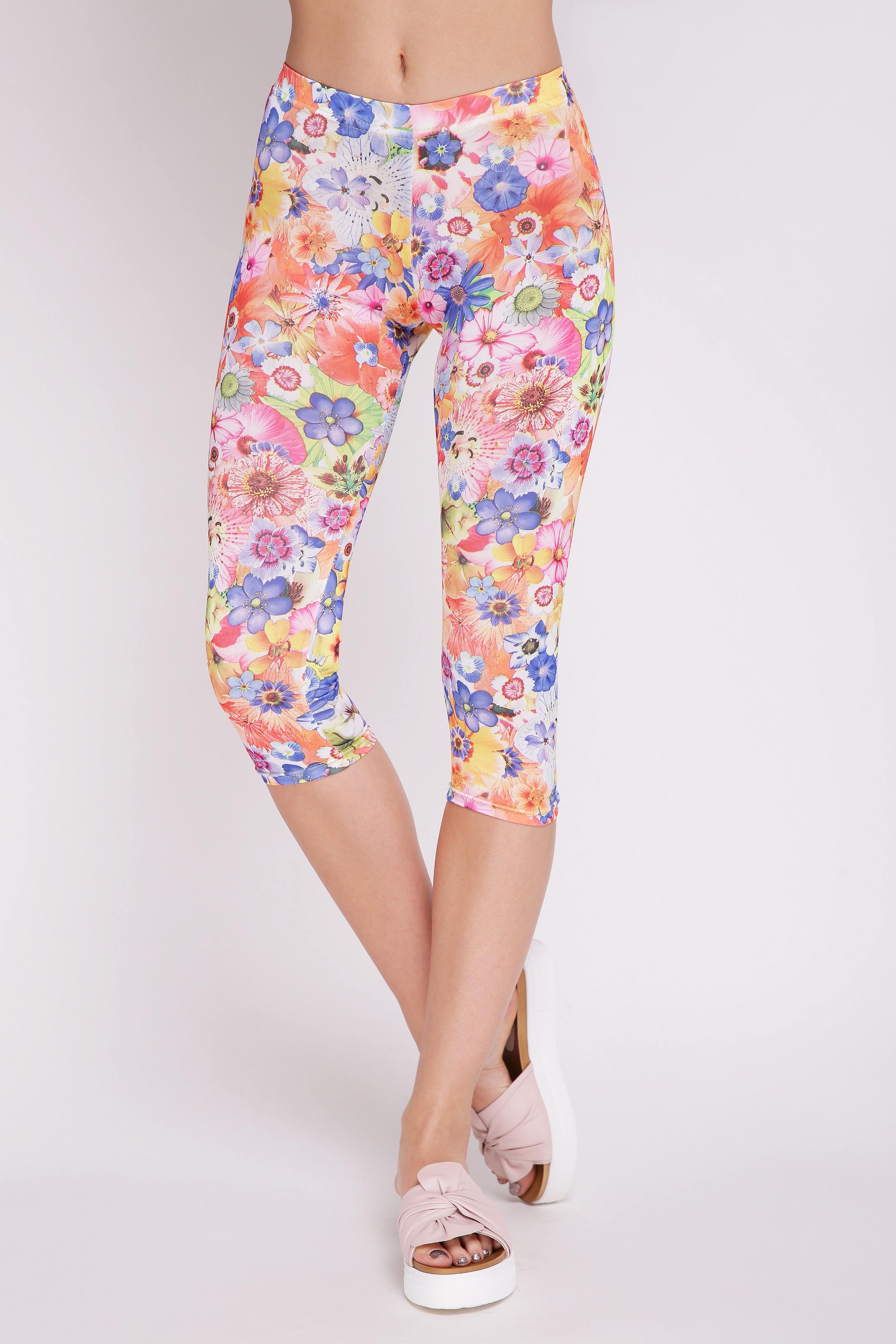 

Лосины ARTSTYLE LEGGINGS "FLOWER SHORT" LSN-194C (розы голубая ромашка) 40 (LSN-194C)